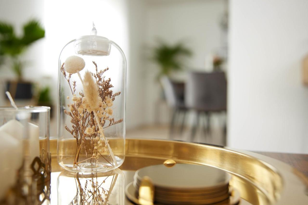 Ajko Homes - Design Apartment - Parkplatz - Balkon - Netflix - 6 Pers ヴァルドルフ エクステリア 写真