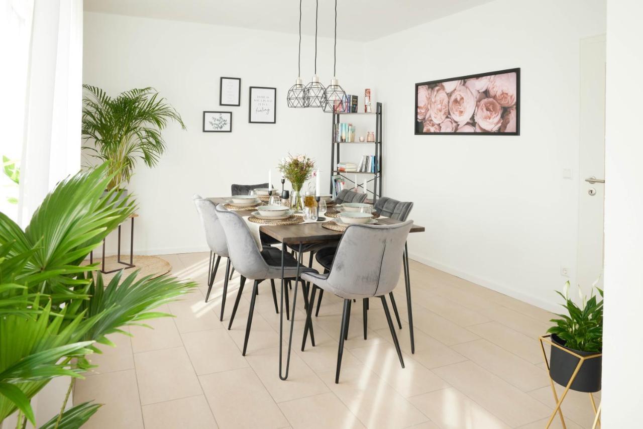 Ajko Homes - Design Apartment - Parkplatz - Balkon - Netflix - 6 Pers ヴァルドルフ エクステリア 写真